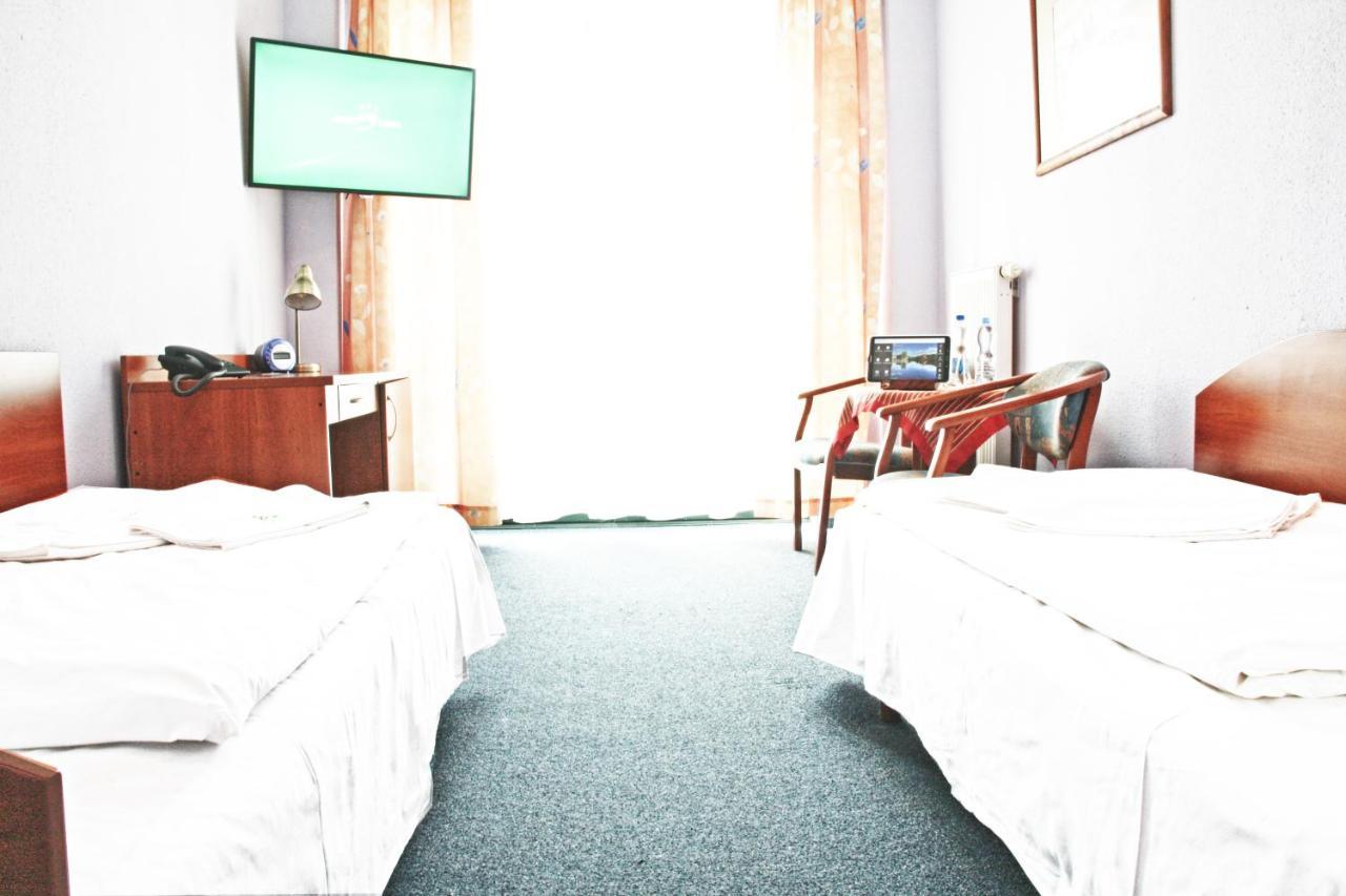 Hotel Slowik Poniatowa Εξωτερικό φωτογραφία
