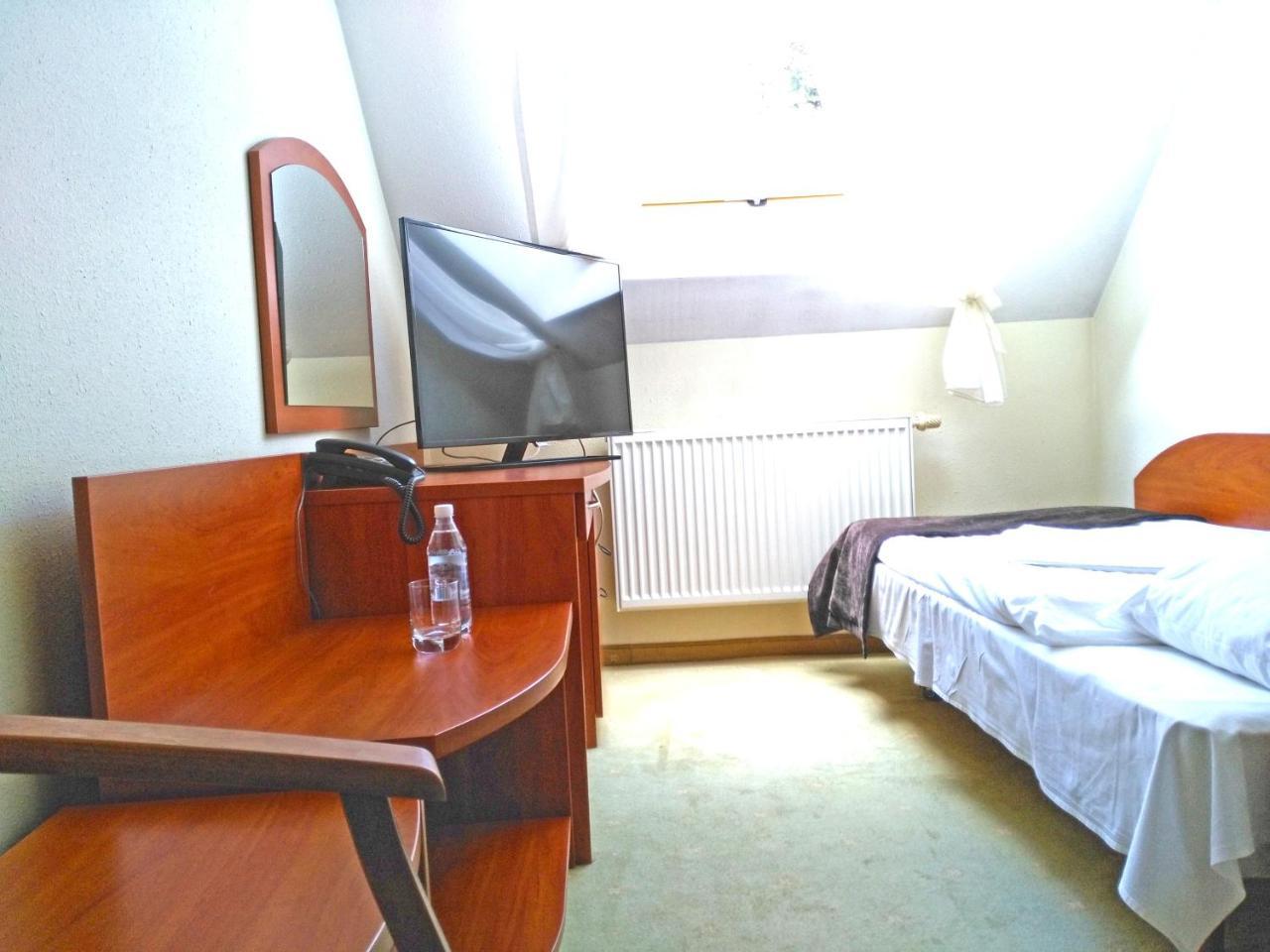 Hotel Slowik Poniatowa Εξωτερικό φωτογραφία